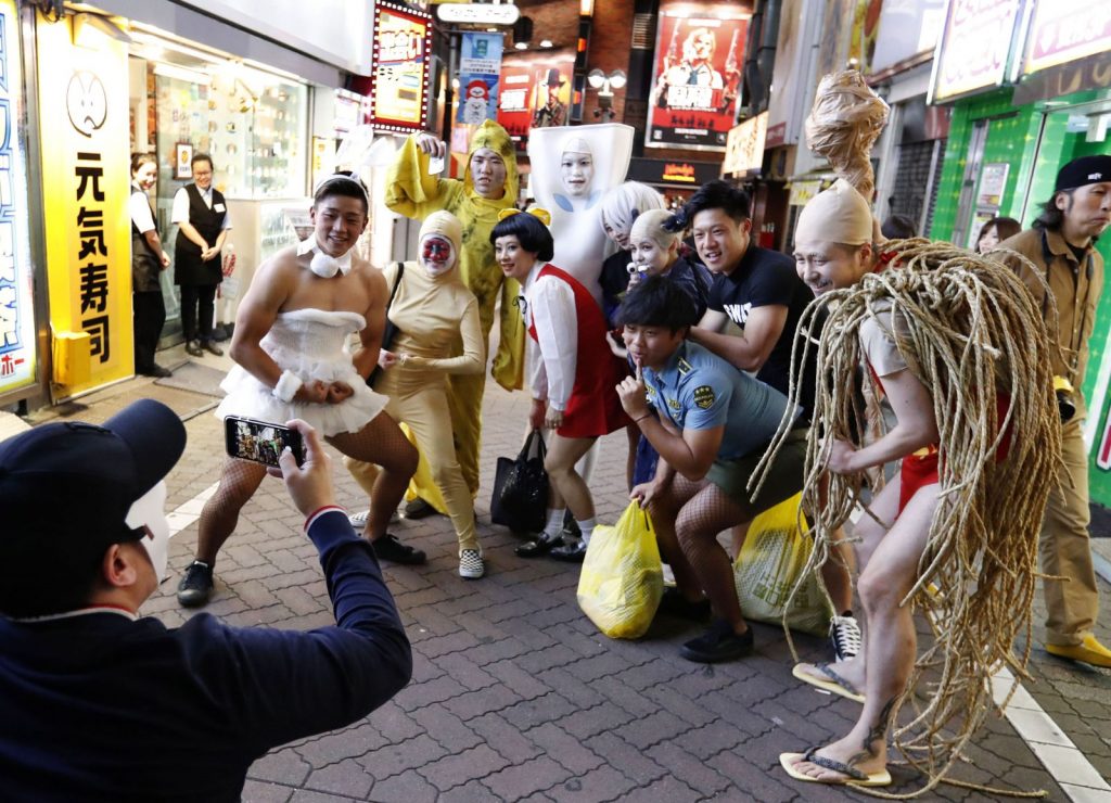 Festival Halloween 2018 Jepang, Lautan Kostum Di... - Artforia | Seni