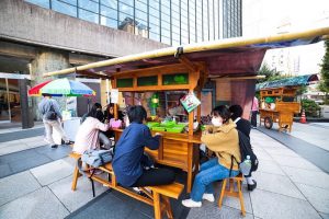 Tempat Makan Angkringan Hadir Di Tokyo Buat Heboh Netizen Indonesia !