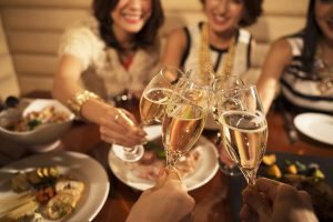 5 Fakta Menarik Dan Mengejutkan Tentang Budaya Minum Minuman Beralkohol Di Jepang