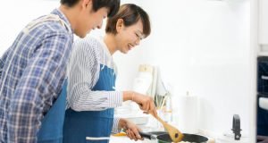 5 Channel YouTube Yang Dapat Kamu Tonton Untuk Belajar Masakan Jepang Di Rumah !
