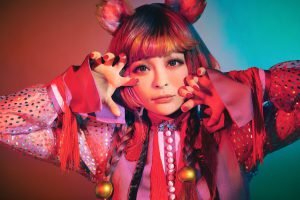 Kyary Pamyu Pamyu Tampil Botak Dalam Video Musik Terbarunya, Mackenyu Arata Nyanyikan Lagu Populer Milik The Chainsmokers