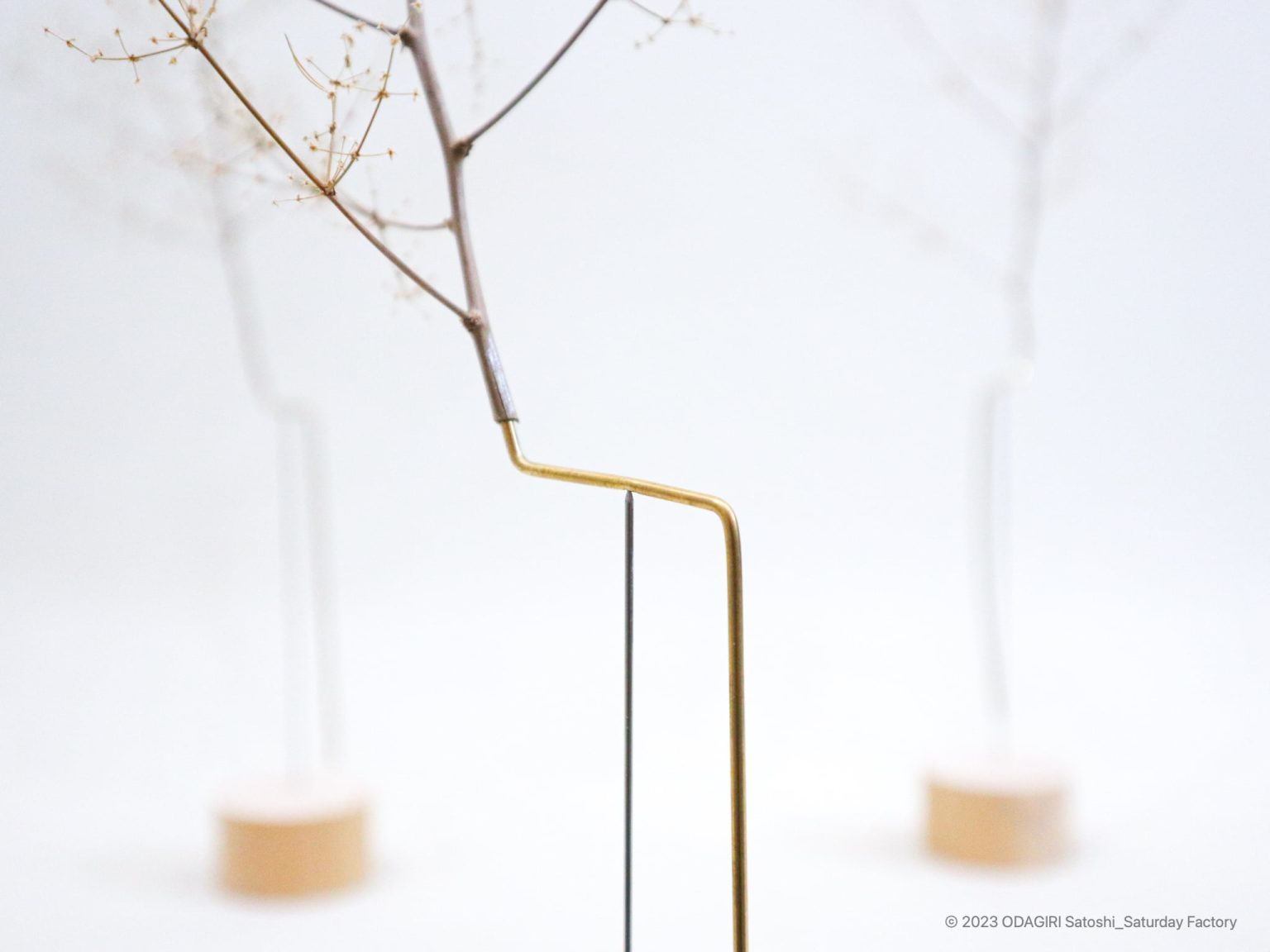 Satoshi Odagiri Seniman Unik yang Mengubah Material Bekas menjadi Karya Seni Mobile Organik 6